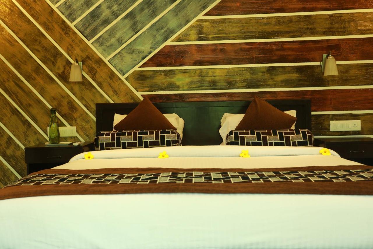 Lara Lake View Resort トリバンドラム エクステリア 写真